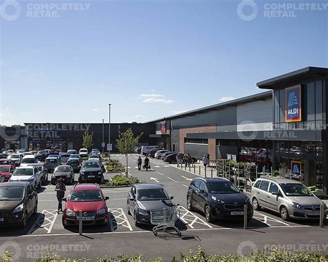 Snowhill Retail Park - Home of Jollyes